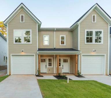 Main picture of 124-128 Woodland Dr Duplex