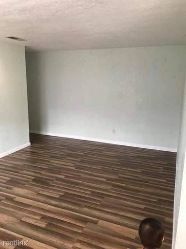Main picture of 6005 Rye Way