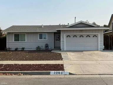 Main picture of 3235 Tulipwood Ln