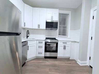 Main picture of 2411 W McLean Ave