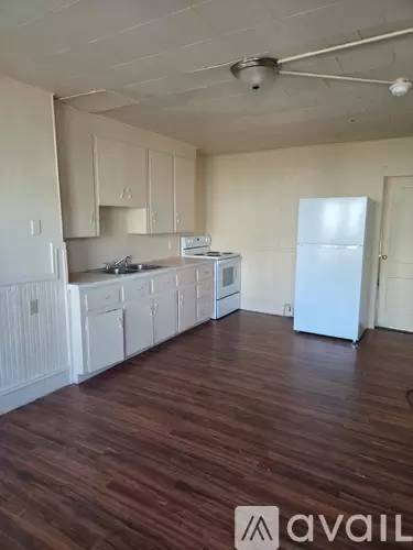 Main picture of 58 Falmouth St