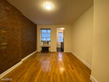 Main picture of 428 E 81st St