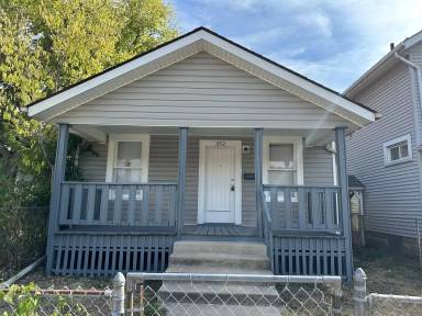 Main picture of 352 S Yale Ave