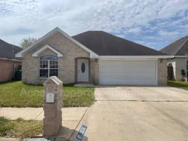 Main picture of 1606 Kumquat Ave