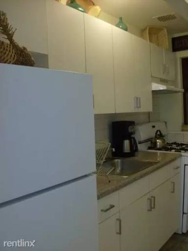 Main picture of 687 Lincoln Pl