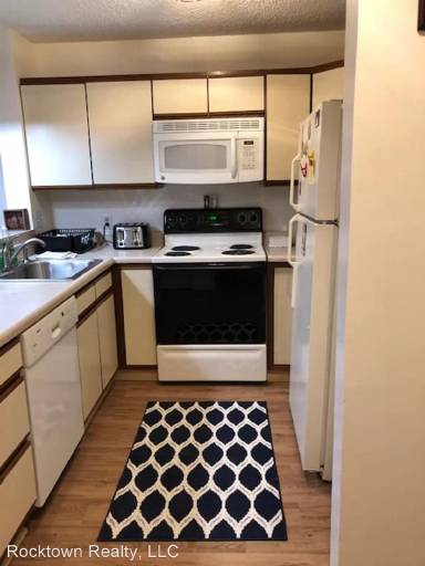 Main picture of Hunters Ridge Condominiums