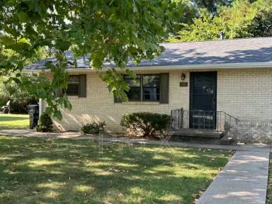 Main picture of 605 Meadowmere Dr