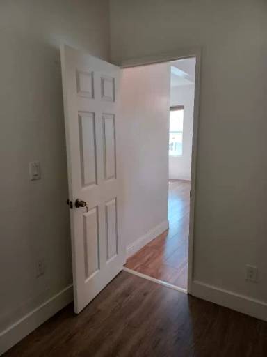 Main picture of 1365 Vine St