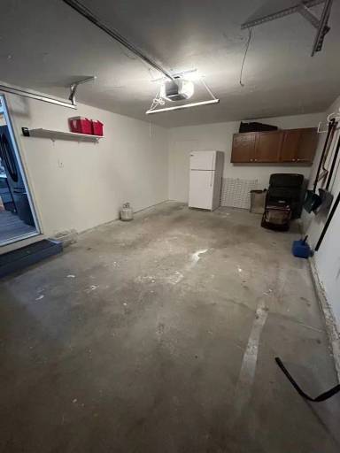 Main picture of 927 Hunter Dr