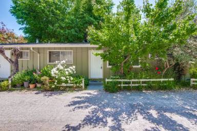 Main picture of 207 Evandale Ave