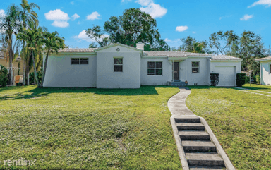 Main picture of 542 NE 107th St