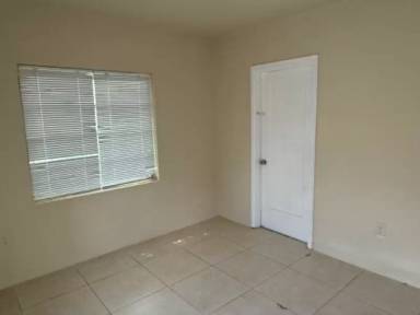 Main picture of 511 NW 104th St