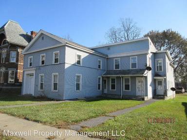 Main picture of 744 Hudson Ave