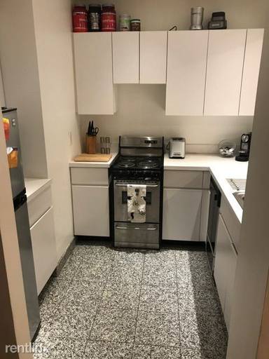 Main picture of 207 East 37th St