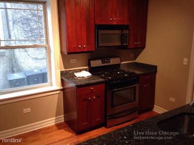 Main picture of 3338 N Sheffield Ave