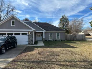 Main picture of 1100 Kinsey Dr SE