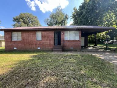 Main picture of 1205 Forrest Mann Cir