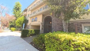 Main picture of 11556 Burbank Blvd