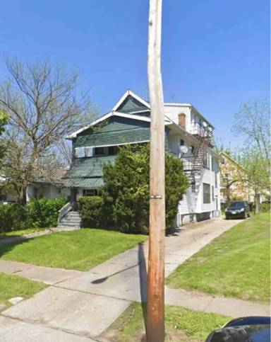 Main picture of 3341 E 132nd St