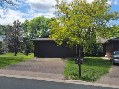 Main picture of 13222 James Ave S