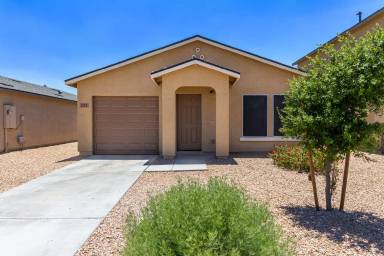 Main picture of 173 E Douglas Ave