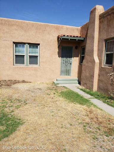 Main picture of 421 1/2 14th St SW