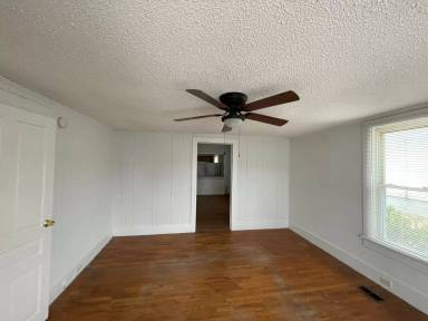Main picture of 209 N King St