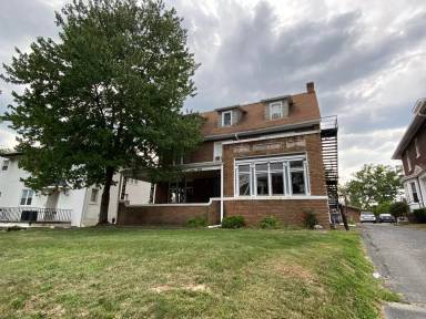 Main picture of 1935 Indianola Ave