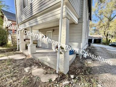 Main picture of 1708 Metropolitan Ave