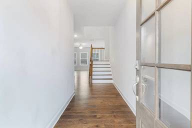 Main picture of 7563 Milford Pl