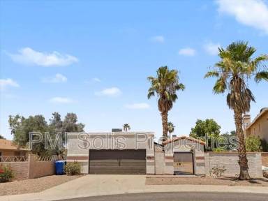 Main picture of 1510 E Taro Ln