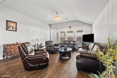 Main picture of 15106 Longleaf Forest Dr