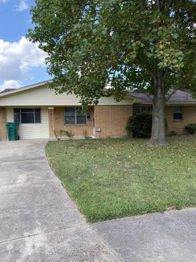 Main picture of 2407 Martha Cir