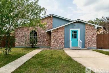 Main picture of 9451 Hindi St