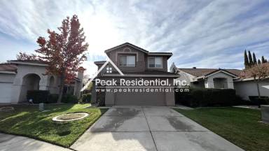 Main picture of 6919 Romanzo Way