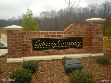 Main picture of 4609 Noland Blvd