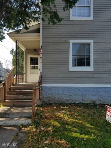 Main picture of 210 S Bellinger St