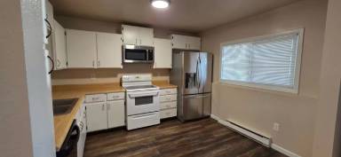Main picture of 4931 Green River St