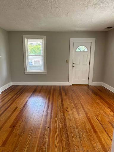 Main picture of 215 Millwood Ave