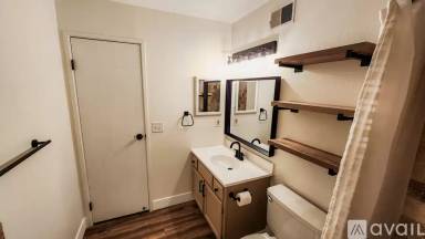 Main picture of 3345 S Ammons St