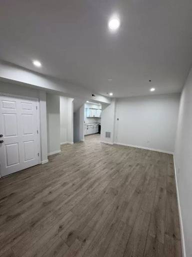 Main picture of 120 E 5th Ave