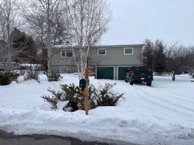 Main picture of 21 Annette Park Dr