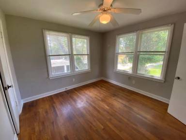Main picture of 2508 College St