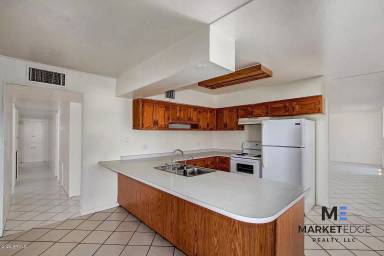 Main picture of 6325 W Medlock Dr