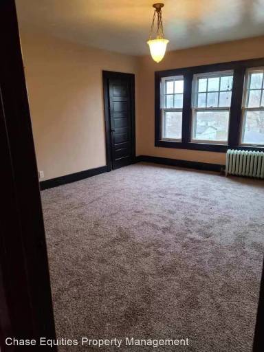 Main picture of 422 S 15th St