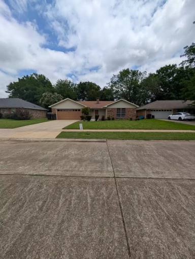 Main picture of 3505 Kresswick St