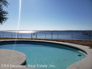 Main picture of 5816 Bay Front Dr
