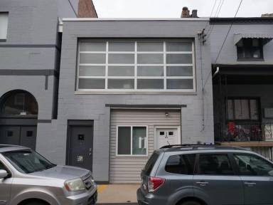 Main picture of 405 McKee Pl