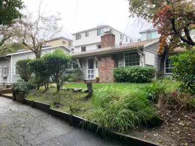 Main picture of 123 Overlook Dr