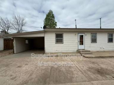 Main picture of 248 E 1st St